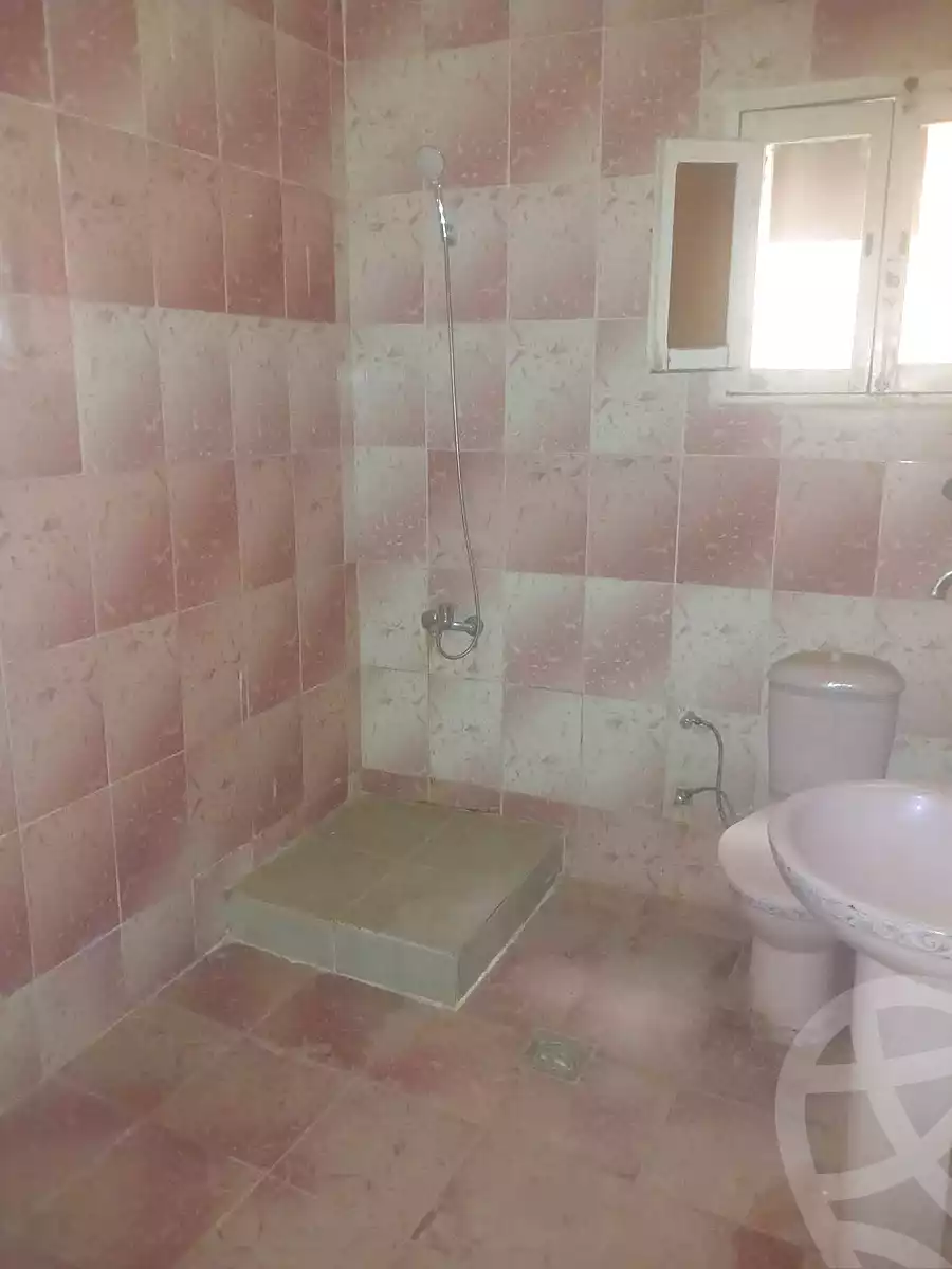 https://aqarmap.com.eg/en/listing/7008871-for-sale-alexandria-al-agamy-el-hanouvel