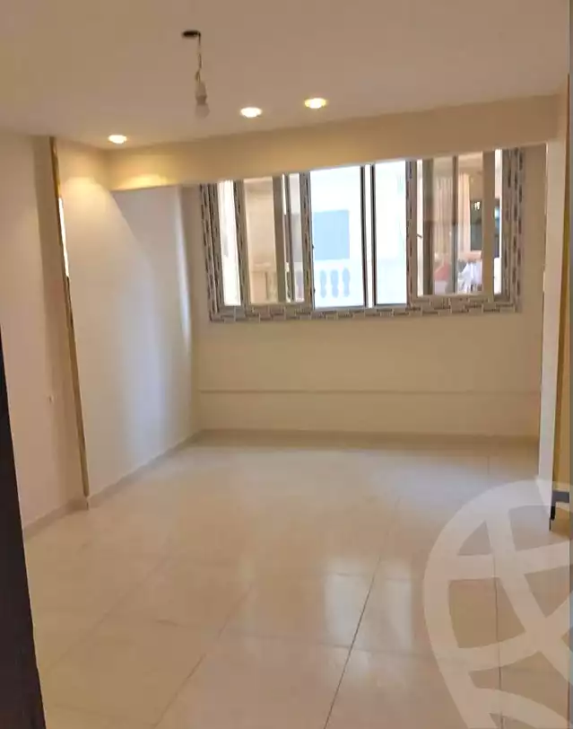https://aqarmap.com.eg/ar/listing/7009820-for-sale-alexandria-el-asafra-l-sfr-bhry