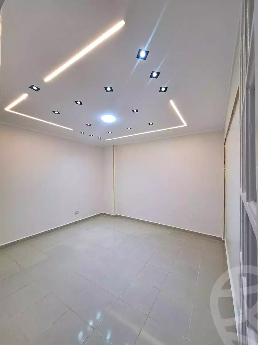 https://aqarmap.com.eg/en/listing/7009853-for-sale-alexandria-sydy-bshr-sydy-bshr-bhry-shr-khld-bn-lwlyd