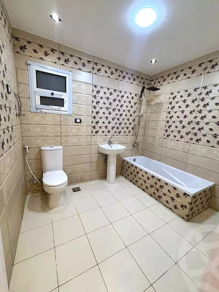 https://aqarmap.com.eg/ar/listing/7009862-for-sale-alexandria-sydy-bshr-sydy-bshr-bhry-khalil-hamada-st