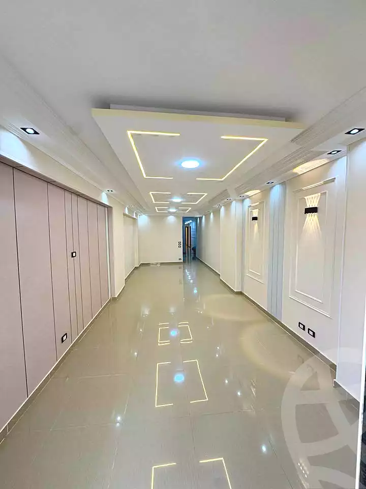 https://aqarmap.com.eg/ar/listing/7010174-for-sale-alexandria-sydy-bshr-sydy-bshr-bhry-shr-mhmwd-l-yswy