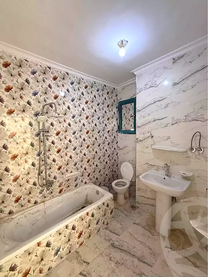 https://aqarmap.com.eg/ar/listing/7010235-for-sale-alexandria-miami-street-57