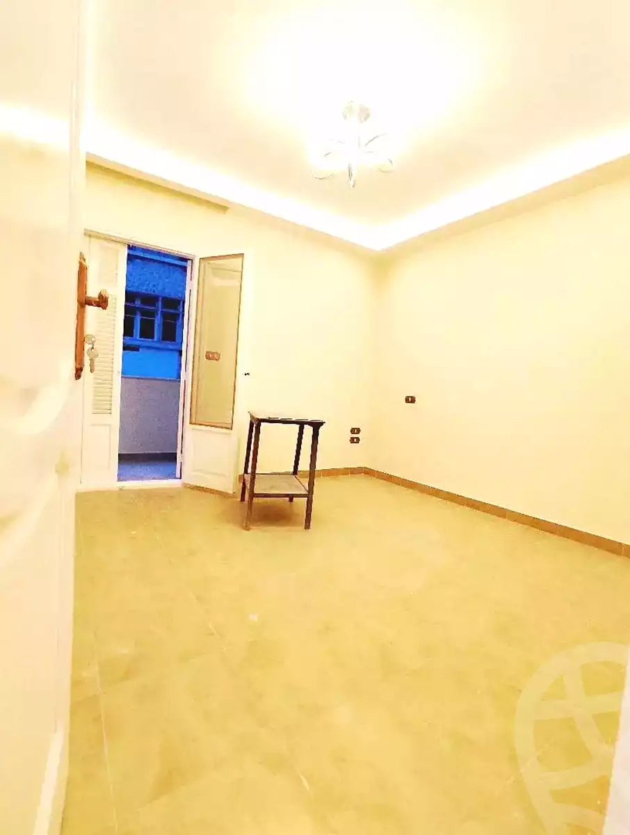 https://aqarmap.com.eg/en/listing/7010509-for-sale-alexandria-sydy-bshr-sydy-bshr-bhry-khalil-hamada-st