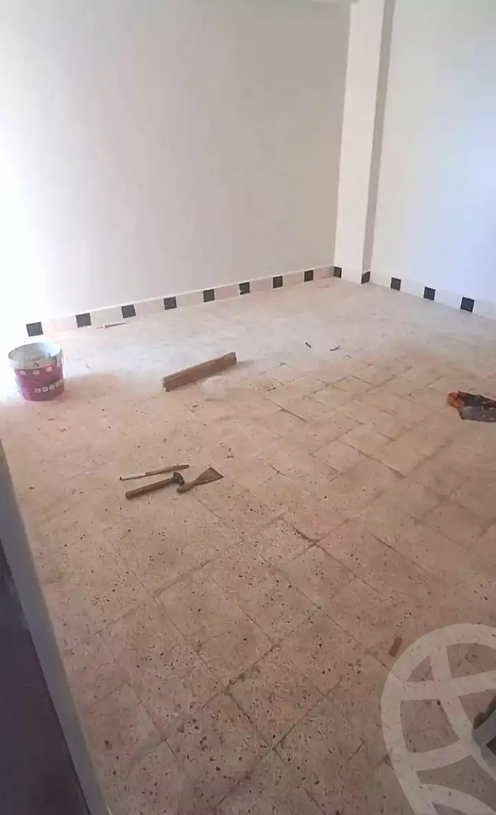 https://aqarmap.com.eg/en/listing/7010531-for-sale-alexandria-al-agamy-lbytsh-mecca-st