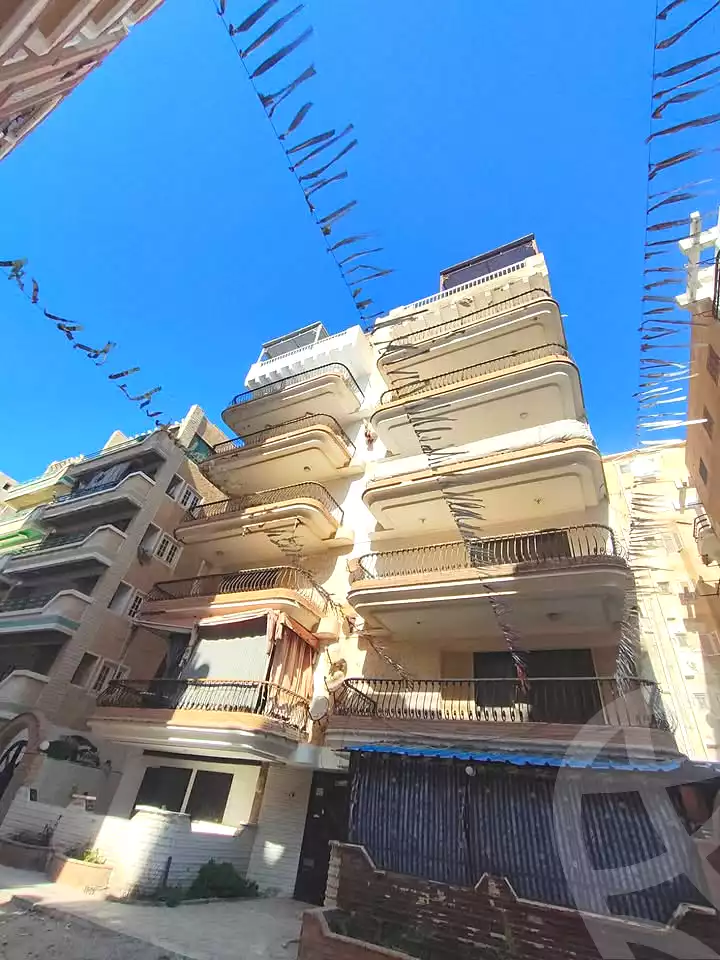 https://aqarmap.com.eg/ar/listing/7010772-for-sale-alexandria-al-agamy-shataa-el-nakheel