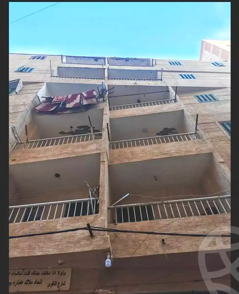 https://aqarmap.com.eg/ar/listing/7010853-for-sale-alexandria-al-agamy-el-hanouvel-el-zahraa-city-st
