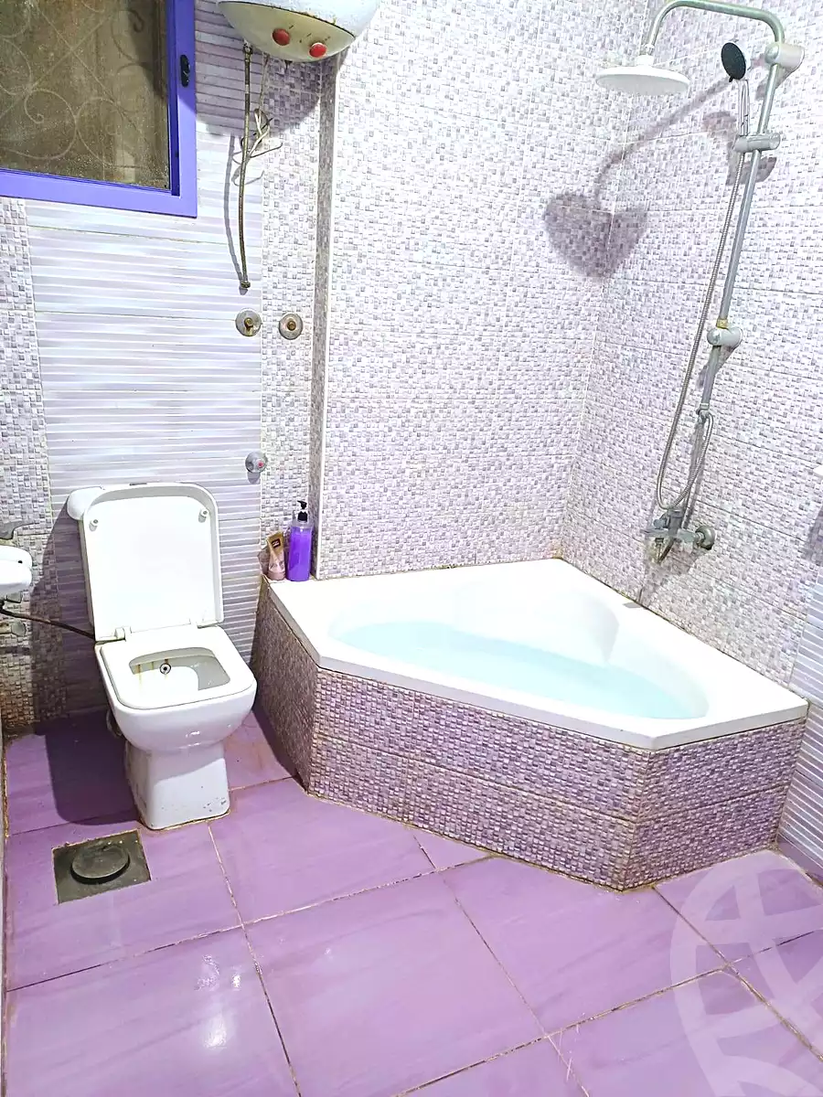 https://aqarmap.com.eg/ar/listing/7010883-for-rent-alexandria-alexandria-marsa-matrouh-rd