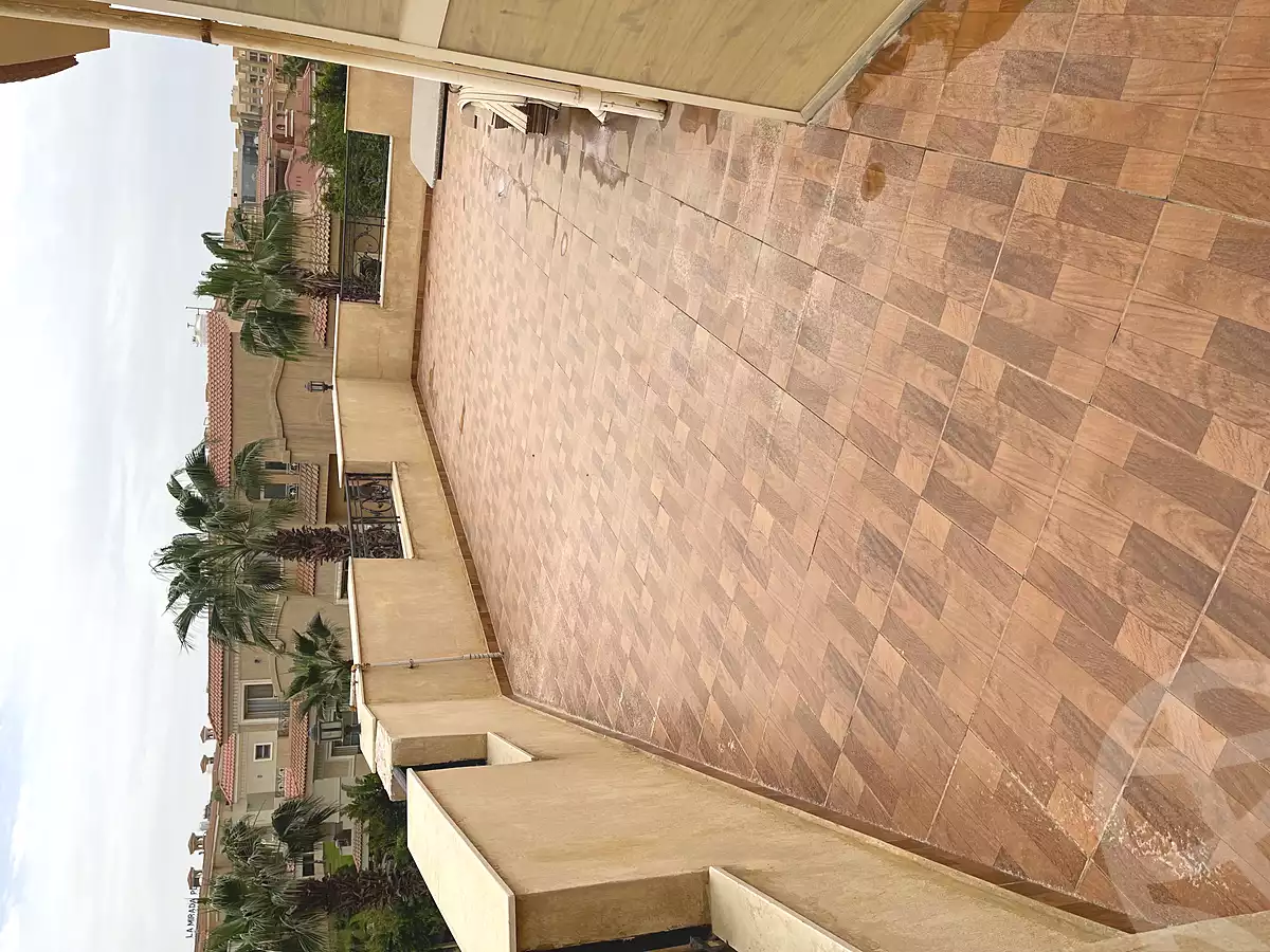 https://aqarmap.com.eg/en/listing/7011391-for-sale-cairo-new-cairo-compounds-les-rois