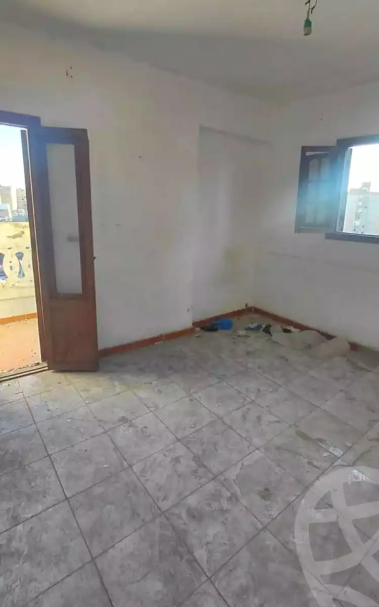 https://aqarmap.com.eg/ar/listing/7011932-for-sale-alexandria-sydy-bshr-shr-mlk-hfny