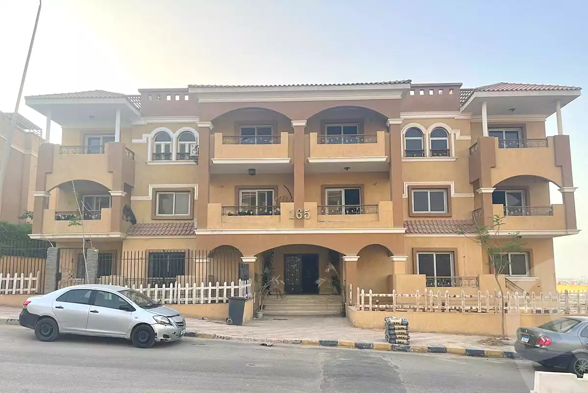 https://aqarmap.com.eg/ar/listing/7012713-for-sale-cairo-el-sheikh-zayed-city-compounds-el-khamayel