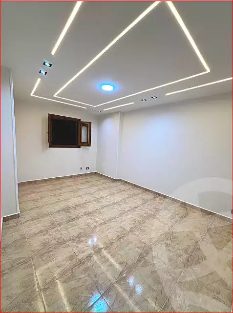 https://aqarmap.com.eg/ar/listing/7012779-for-sale-alexandria-sydy-bshr-sydy-bshr-bhry-shr-mhmwd-l-yswy