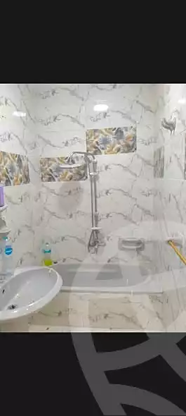 https://aqarmap.com.eg/ar/listing/7013447-for-sale-alexandria-al-agamy-el-hanouvel-al-haded-we-al-soulb-st