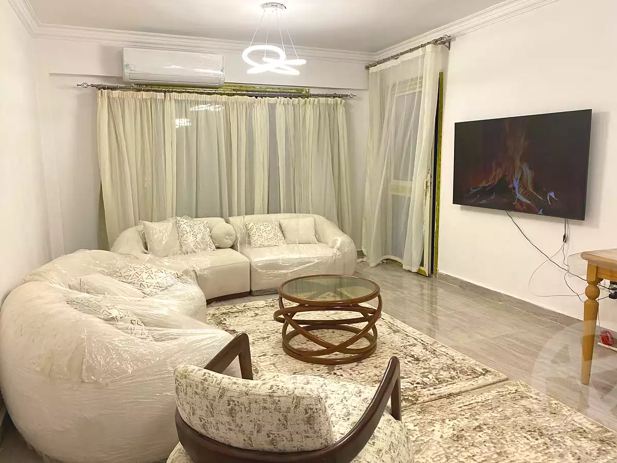 https://aqarmap.com.eg/ar/listing/7013710-for-rent-cairo-6th-of-october-compounds-jn-ktwbr