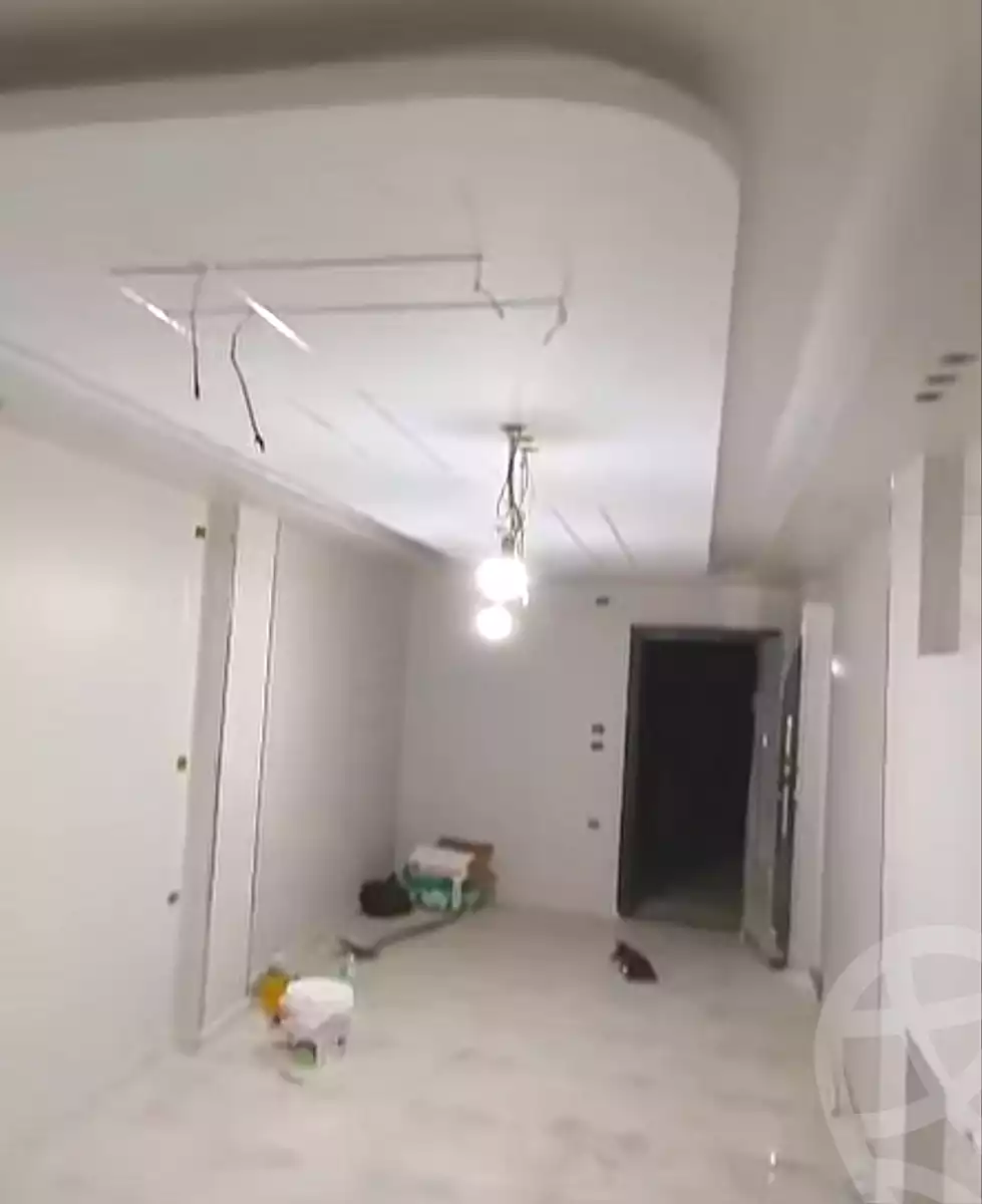https://aqarmap.com.eg/ar/listing/7013796-for-sale-cairo-ain-shams-ain-shams-el-sharkia-el-zahraa-st