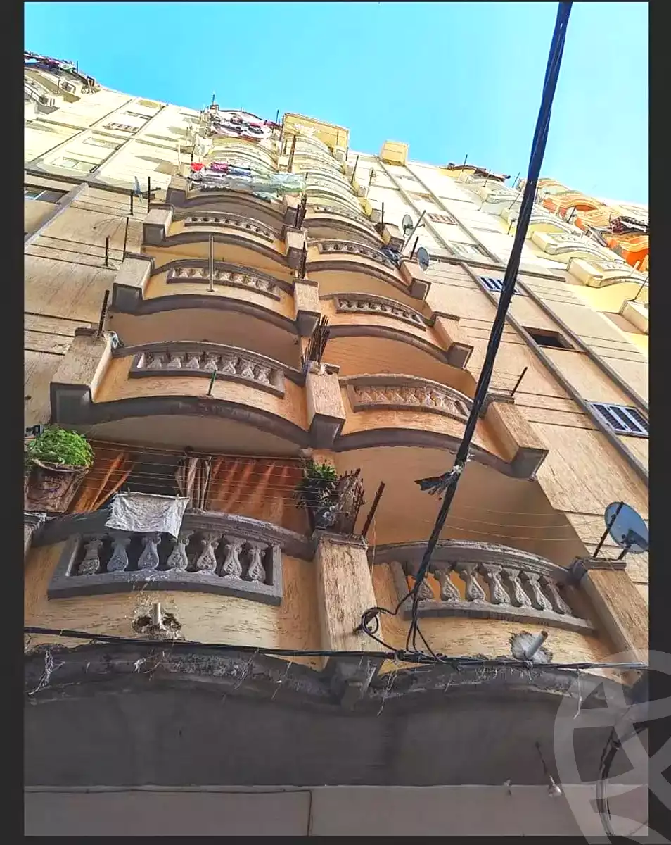 https://aqarmap.com.eg/ar/listing/7014070-for-sale-alexandria-al-agamy-el-hanouvel