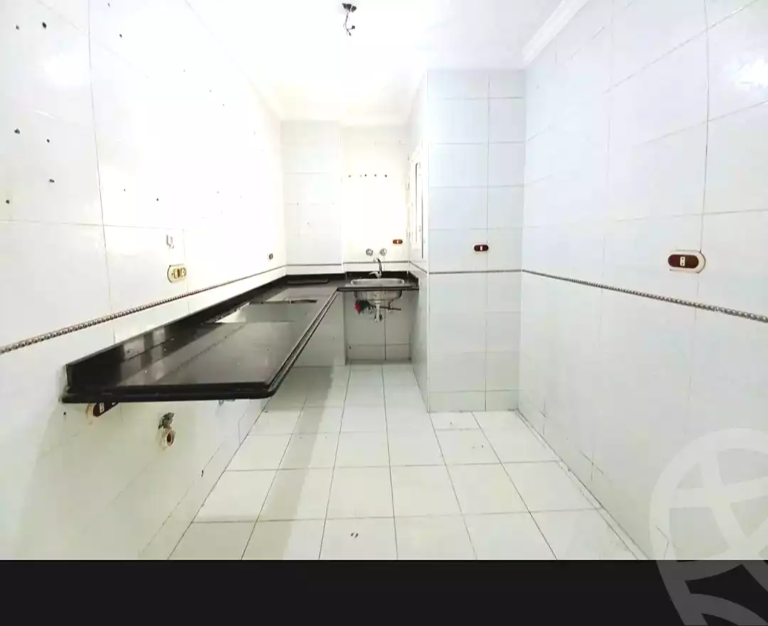 https://aqarmap.com.eg/en/listing/7014184-for-sale-alexandria-sydy-bshr-sydy-bshr-bhry-sidi-beshr-mosque-st