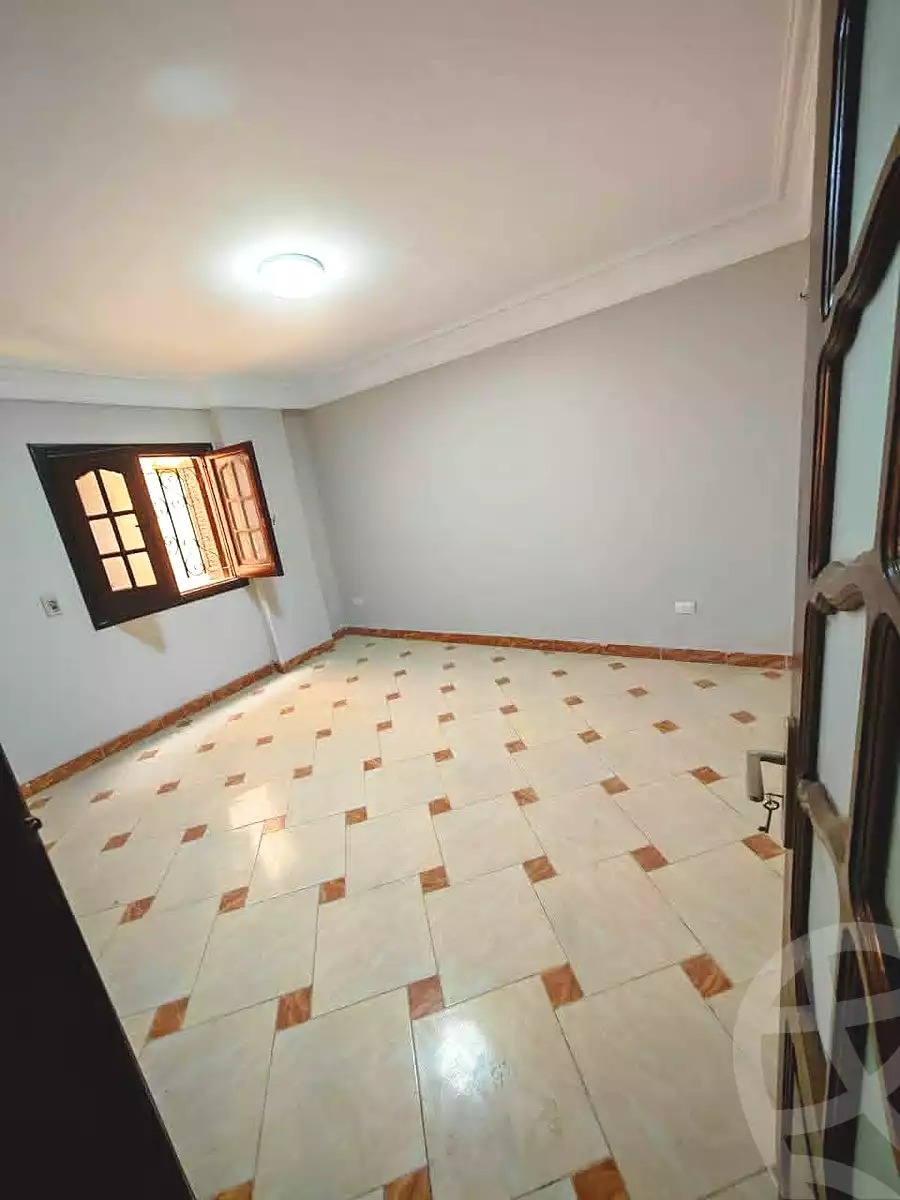 https://aqarmap.com.eg/en/listing/7014217-for-sale-cairo-helwan-ahmed-enci-st
