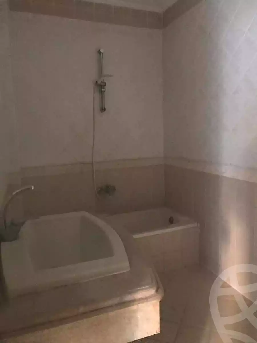 https://aqarmap.com.eg/en/listing/7014460-for-sale-alexandria-al-agamy-lbytsh