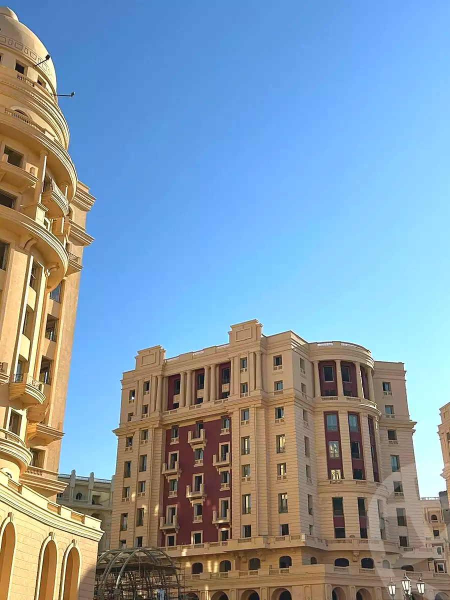 شقة بـ٥ غرف نوم في نيو جاردن سيتى، صورة ٣ من ١٢