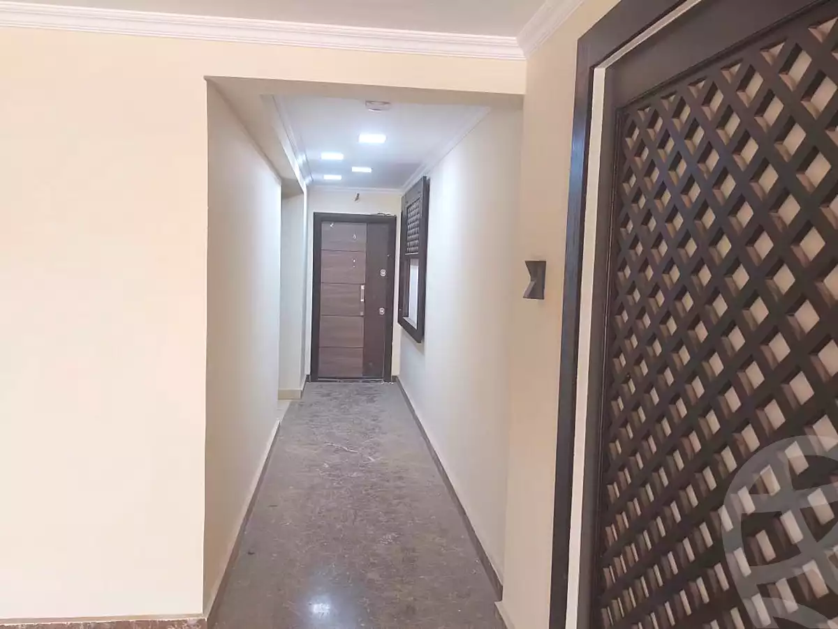 https://aqarmap.com.eg/ar/listing/7014724-for-sale-cairo-el-shorouk-compounds-maadi-view