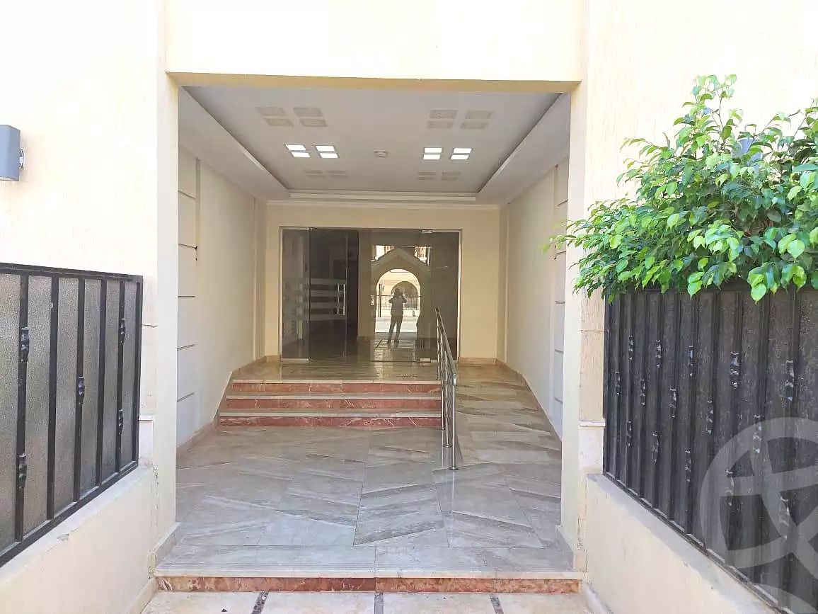 https://aqarmap.com.eg/ar/listing/7014780-for-sale-cairo-el-shorouk-compounds-maadi-view