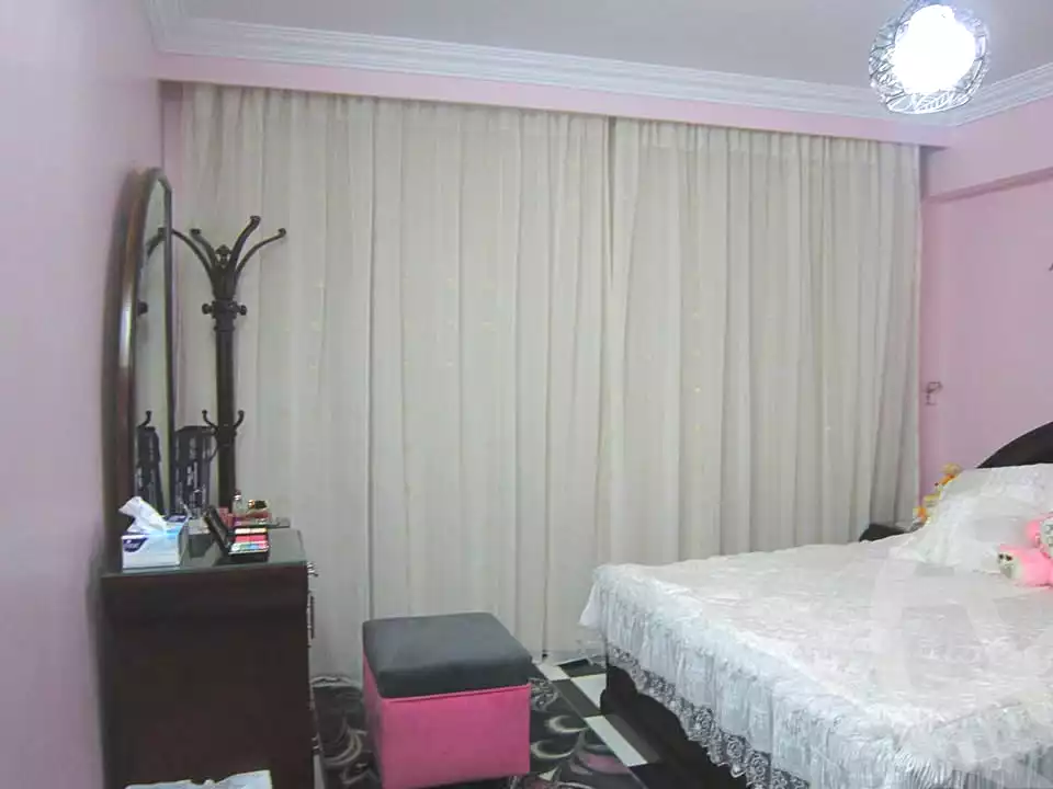 https://aqarmap.com.eg/ar/listing/7015155-for-sale-cairo-faisal-kafr-tohormos-queen-nazli-st