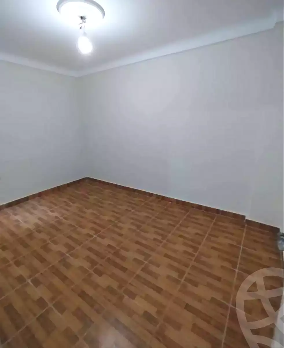 https://aqarmap.com.eg/en/listing/7015226-for-sale-alexandria-lsywf-el-falki