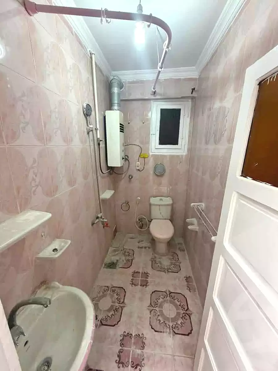 https://aqarmap.com.eg/en/listing/7015291-for-sale-alexandria-lsywf-el-falki