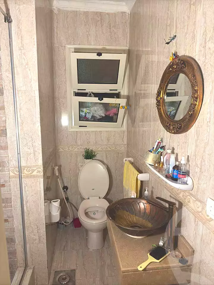 https://aqarmap.com.eg/en/listing/7015424-for-sale-alexandria-glim