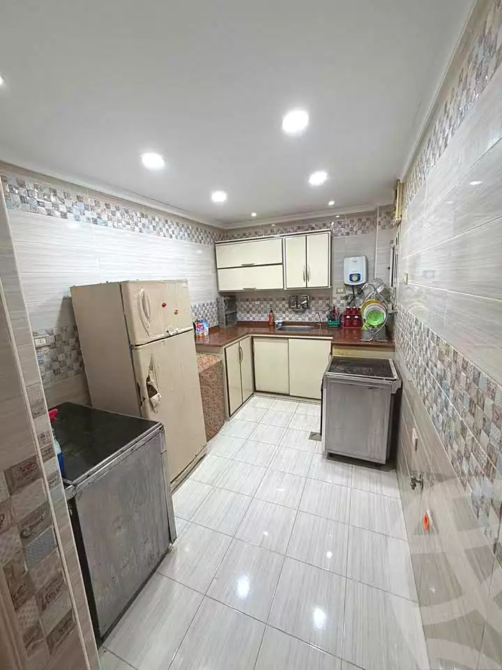 https://aqarmap.com.eg/ar/listing/7015704-for-sale-alexandria-miami-khld-bn-lwlyd