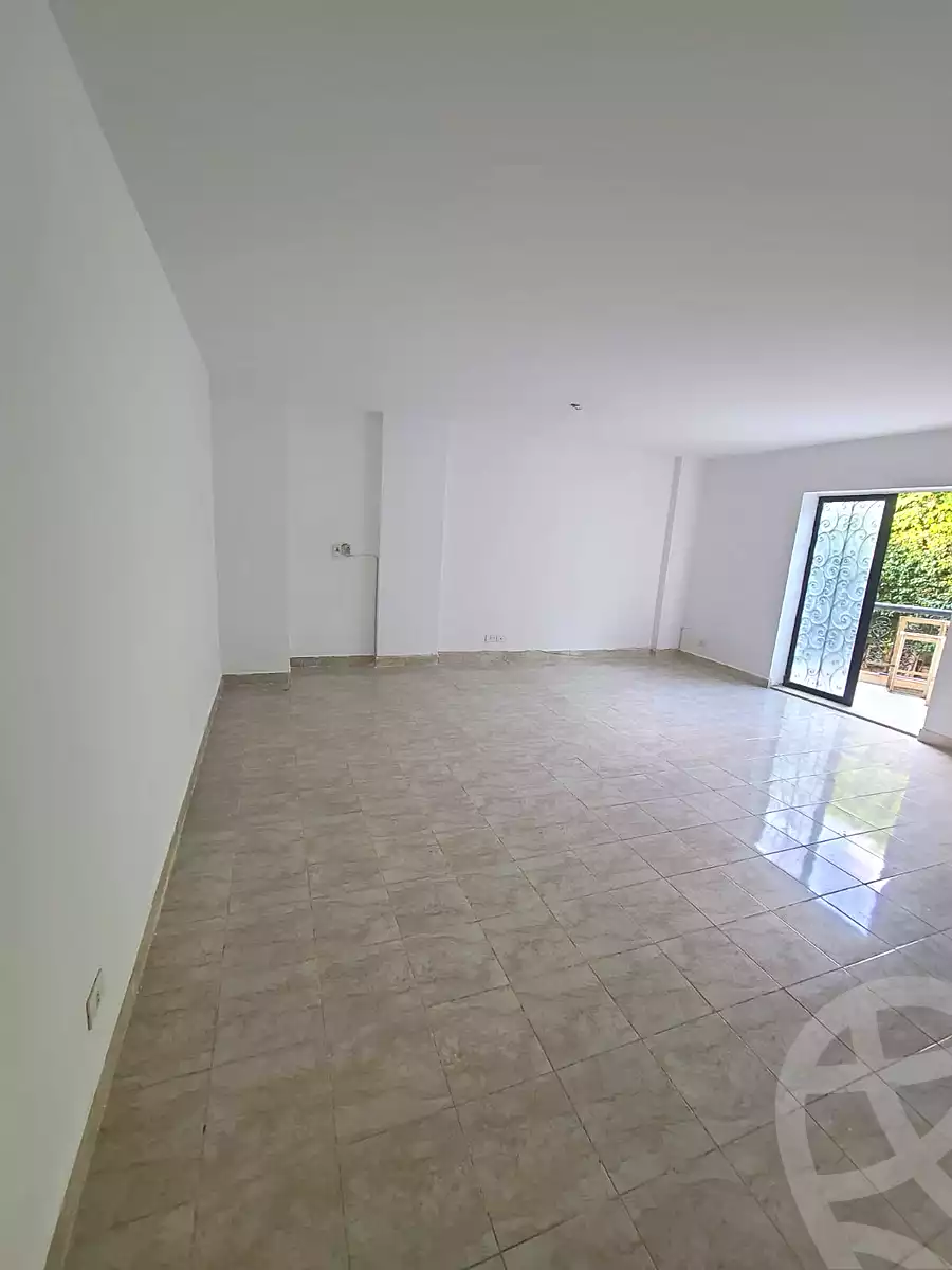 https://aqarmap.com.eg/ar/listing/7015698-for-sale-cairo-new-cairo-lrhb-city-phase-8