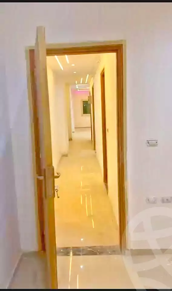 https://aqarmap.com.eg/ar/listing/7015998-for-sale-cairo-el-haram-shareaa-khatem-el-morsalen