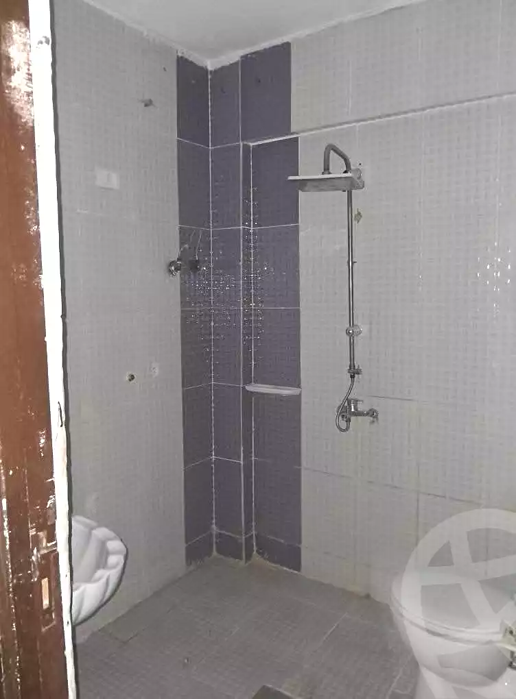https://aqarmap.com.eg/en/listing/7016081-for-sale-alexandria-al-agamy-el-hanouvel-el-salam-st