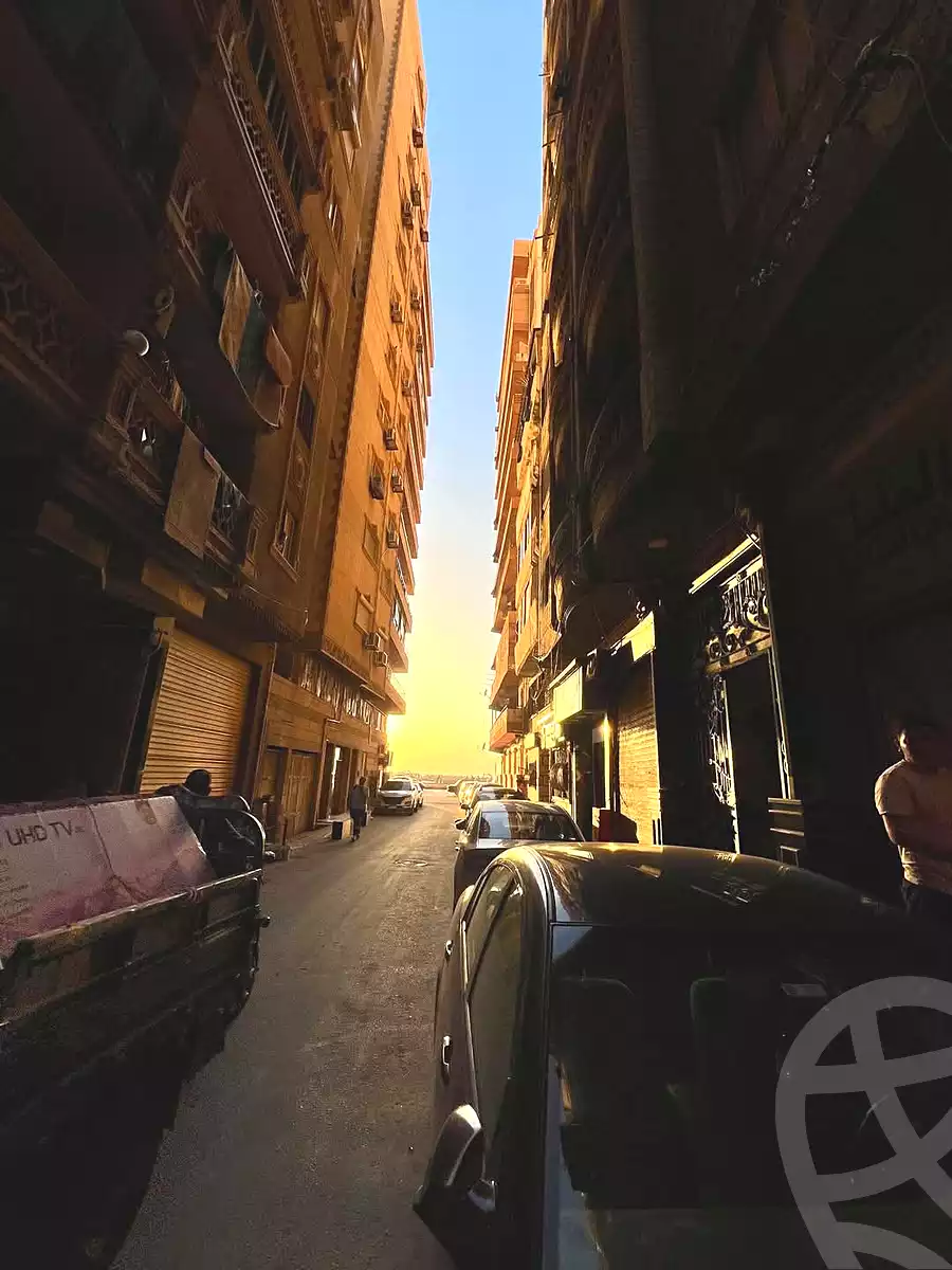 https://aqarmap.com.eg/en/listing/7016298-for-sale-alexandria-sydy-bshr-sydy-bshr-bhry-ali-hipa-st