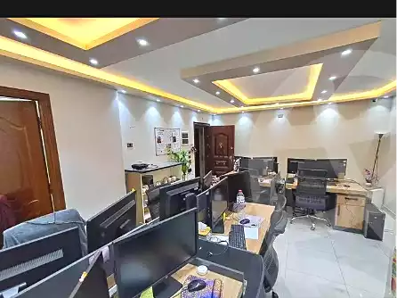 https://aqarmap.com.eg/ar/listing/7016349-for-sale-alexandria-moharram-bey-grin-st