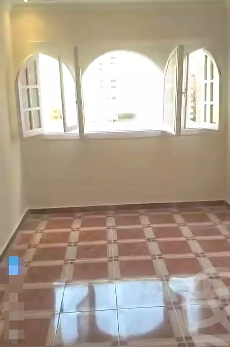 https://aqarmap.com.eg/ar/listing/7016571-for-sale-alexandria-new-miami-street-16
