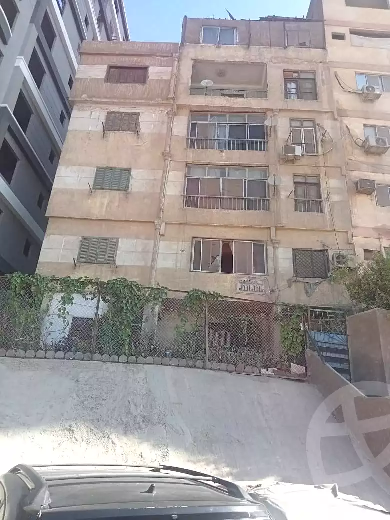 https://aqarmap.com.eg/en/listing/2665544-for-sale-cairo-helwan-hadayek-helwan-nile-corniche-st