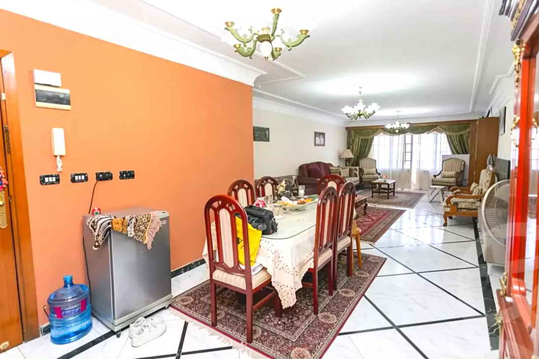 https://aqarmap.com.eg/ar/listing/7017400-for-sale-alexandria-ganaklis-shr-mrtdy-bsh