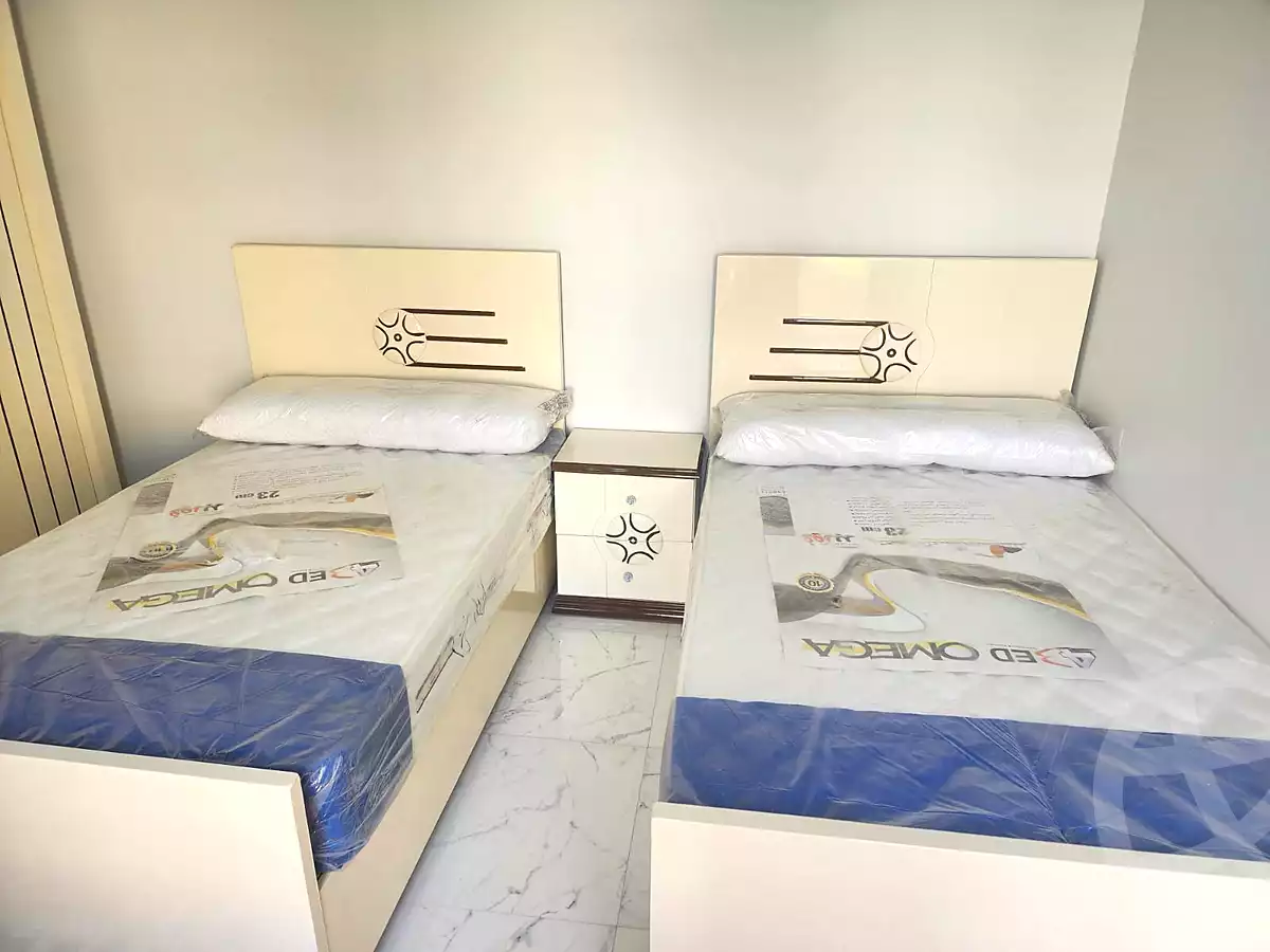 https://aqarmap.com.eg/en/listing/7017415-for-rent-cairo-new-cairo-lrhb-city-phase-1-ahmed-rami-st