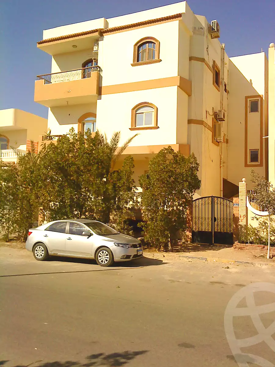 https://aqarmap.com.eg/ar/listing/7018438-for-sale-red-sea-el-helal