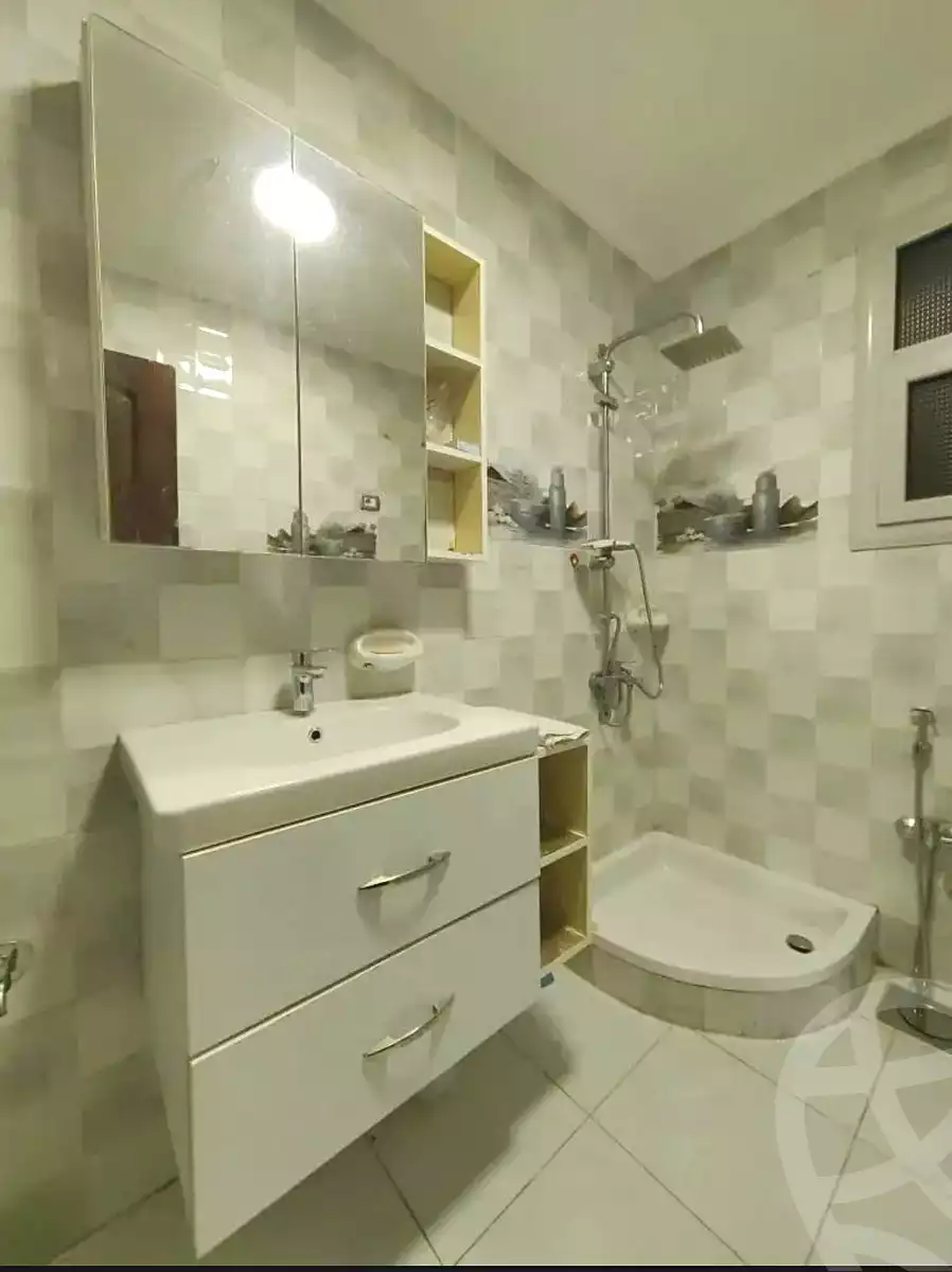 https://aqarmap.com.eg/en/listing/7018479-for-sale-cairo-ain-shams-ahmed-esmat-st