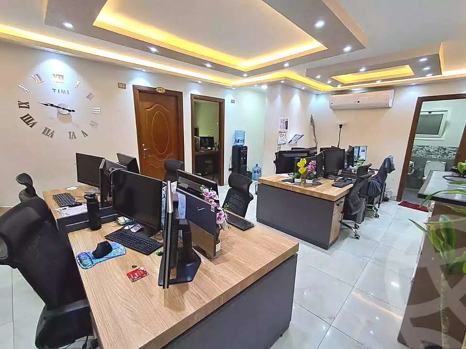 https://aqarmap.com.eg/ar/listing/7018934-for-sale-alexandria-moharram-bey-grin-st