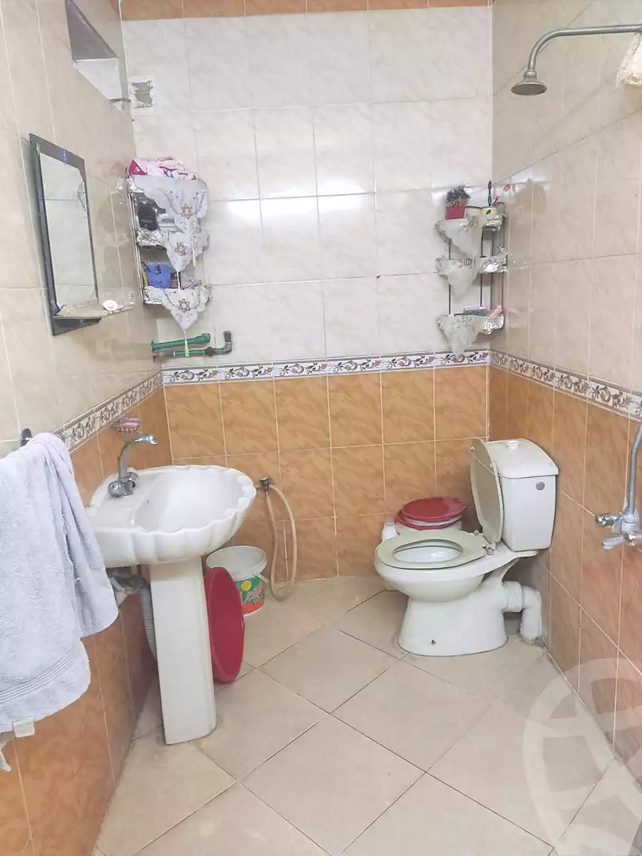 https://aqarmap.com.eg/ar/listing/7019013-for-sale-cairo-helwan-el-shareaa-el-sharby-st