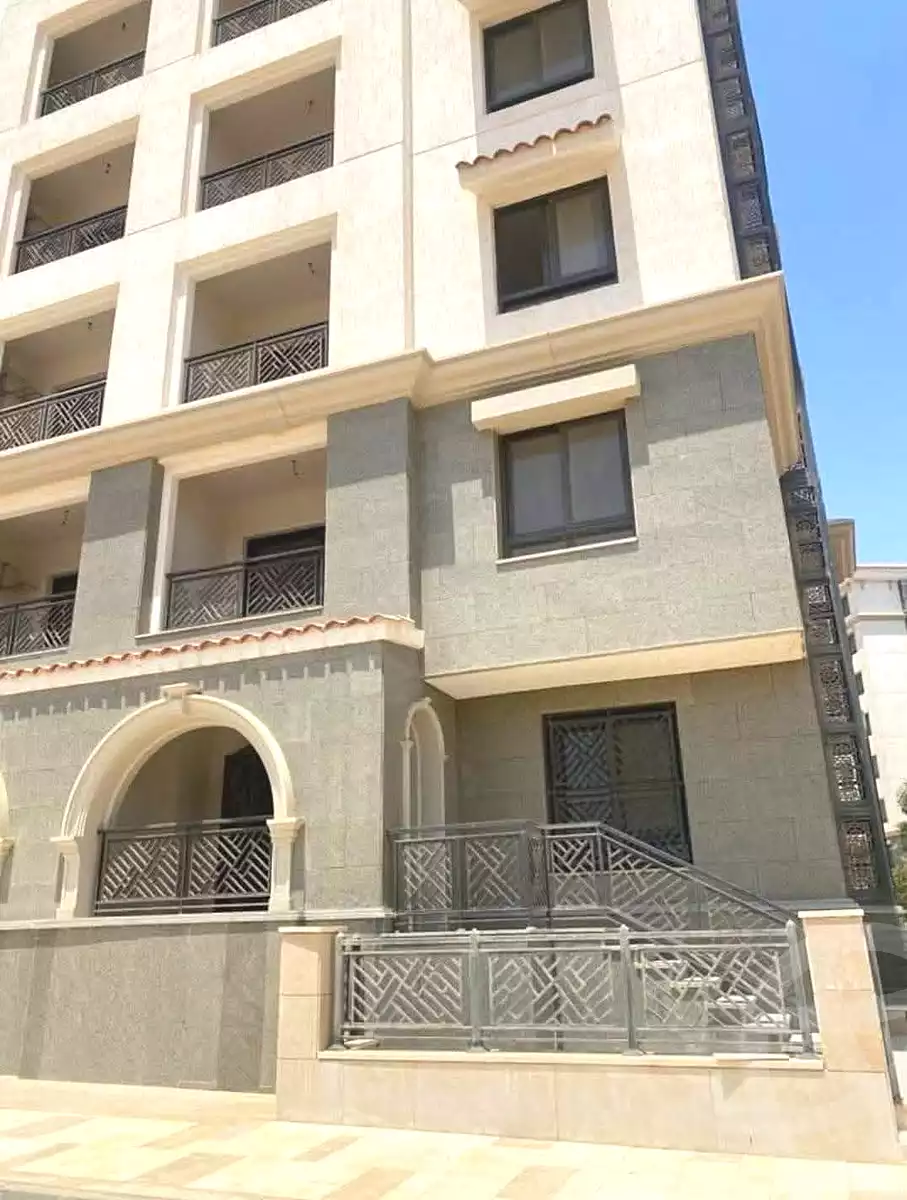 https://aqarmap.com.eg/ar/listing/7016194-for-sale-cairo-new-cairo-madinaty-bryfdw
