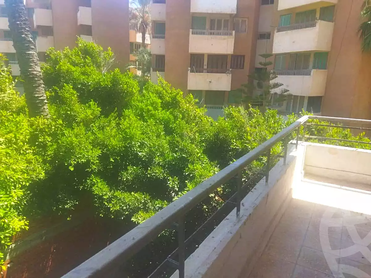https://aqarmap.com.eg/ar/listing/7020002-for-sale-alexandria-al-agamy-bw-ywsf