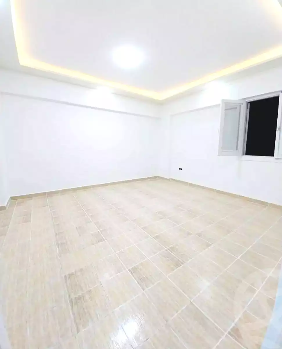 https://aqarmap.com.eg/ar/listing/7020040-for-sale-alexandria-al-agamy-el-kilo-21
