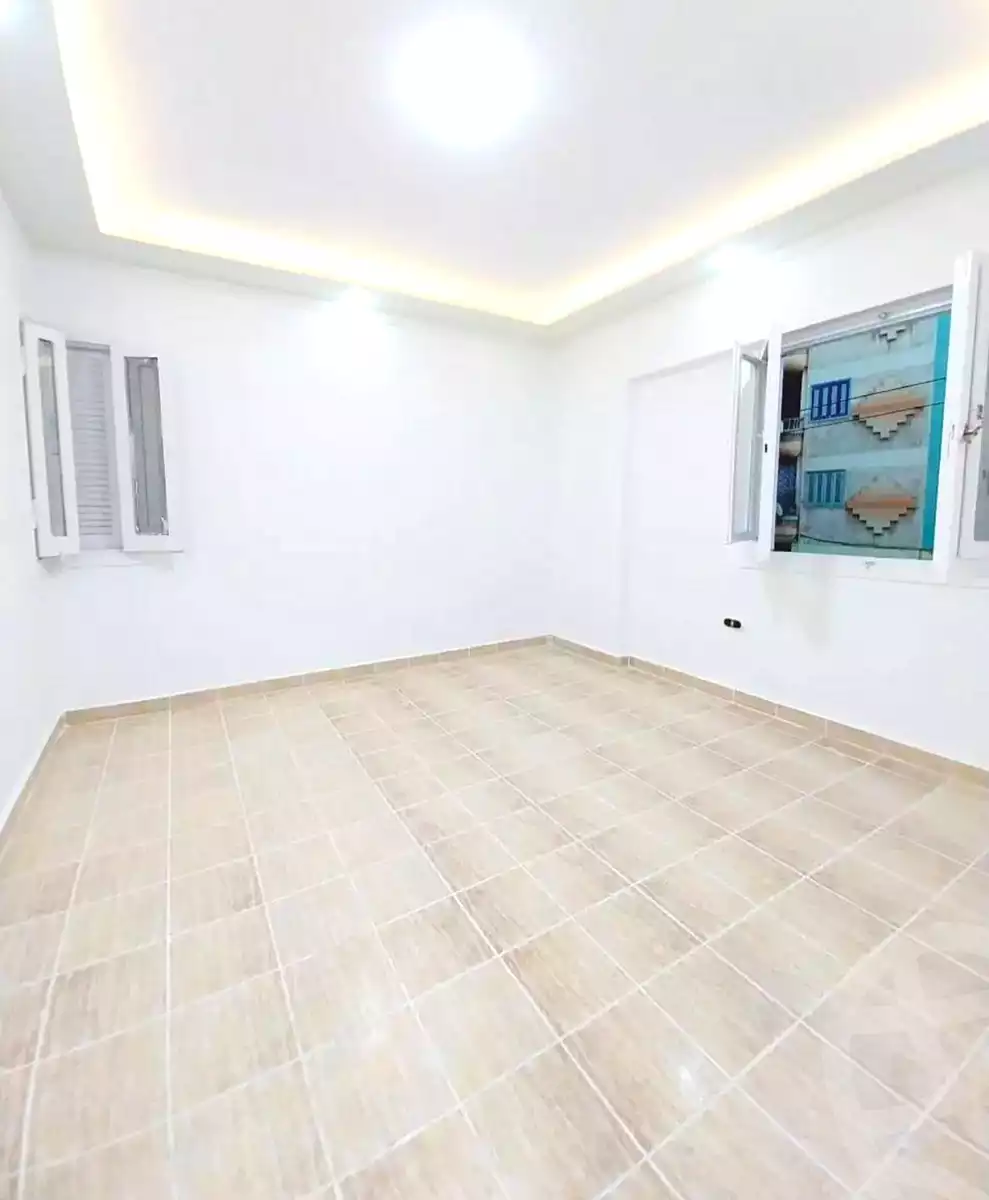 https://aqarmap.com.eg/ar/listing/7020040-for-sale-alexandria-al-agamy-el-kilo-21