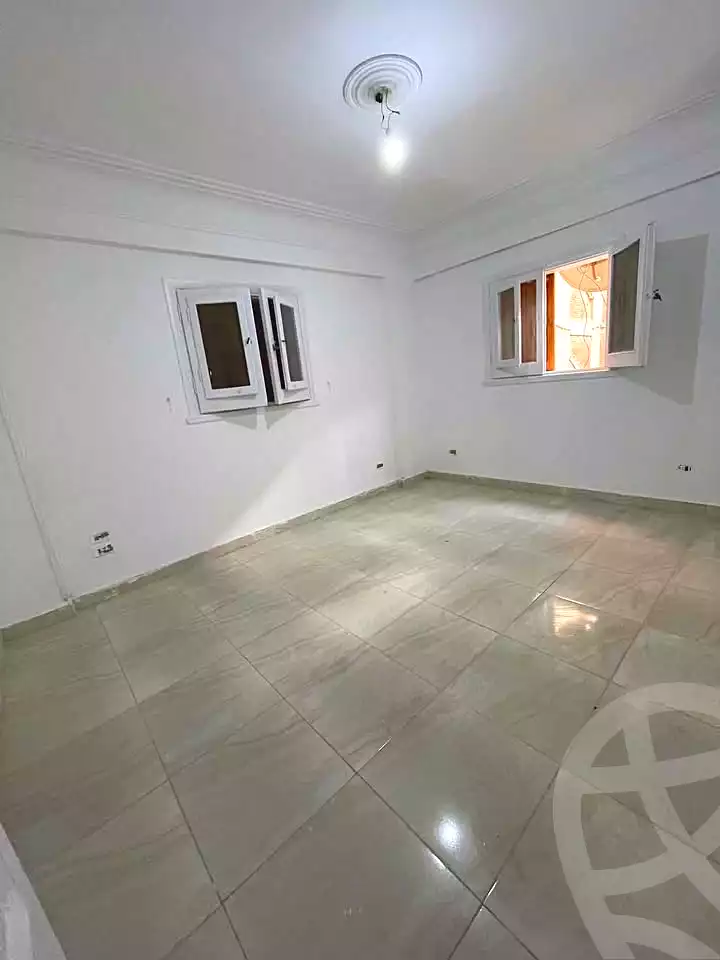 https://aqarmap.com.eg/ar/listing/7020052-for-sale-alexandria-al-agamy-lbytsh