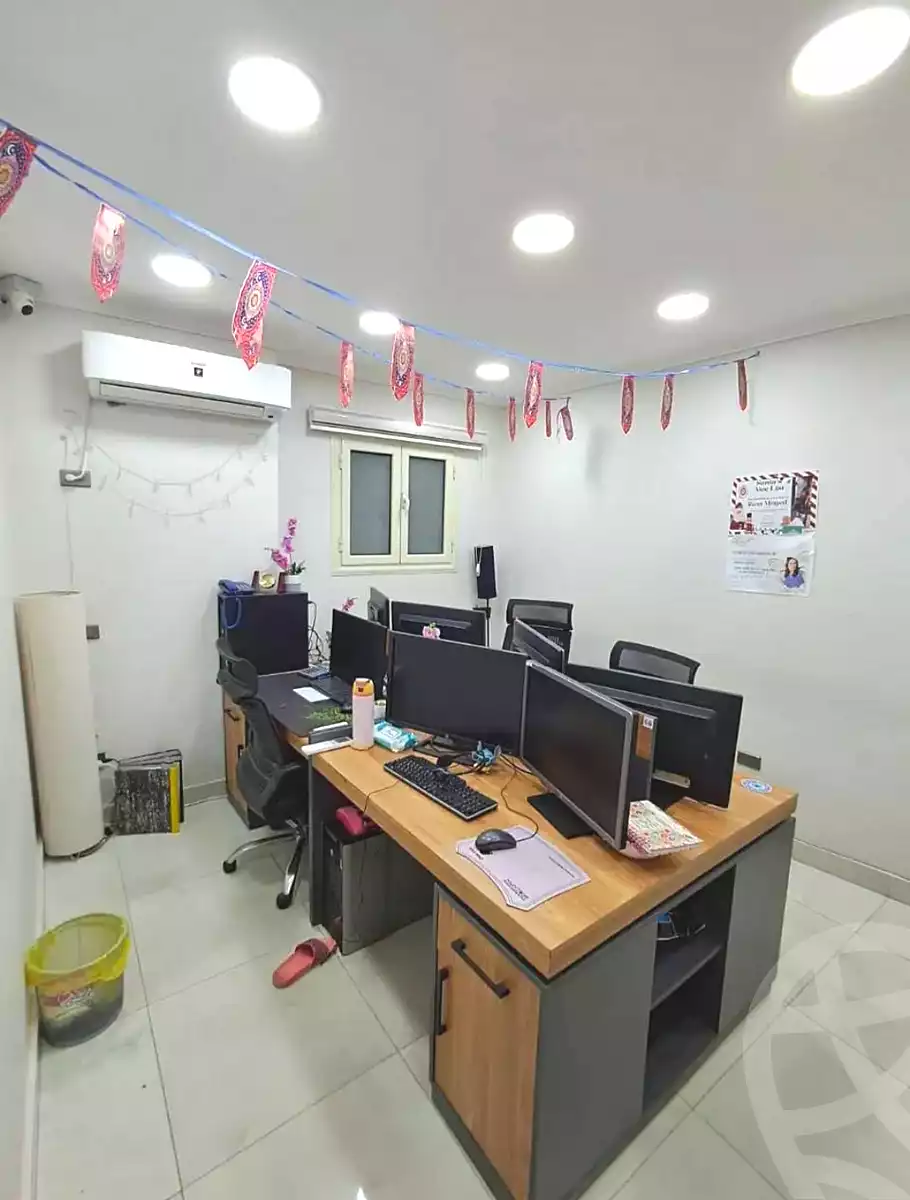https://aqarmap.com.eg/ar/listing/7020267-for-sale-alexandria-moharram-bey-grin-st