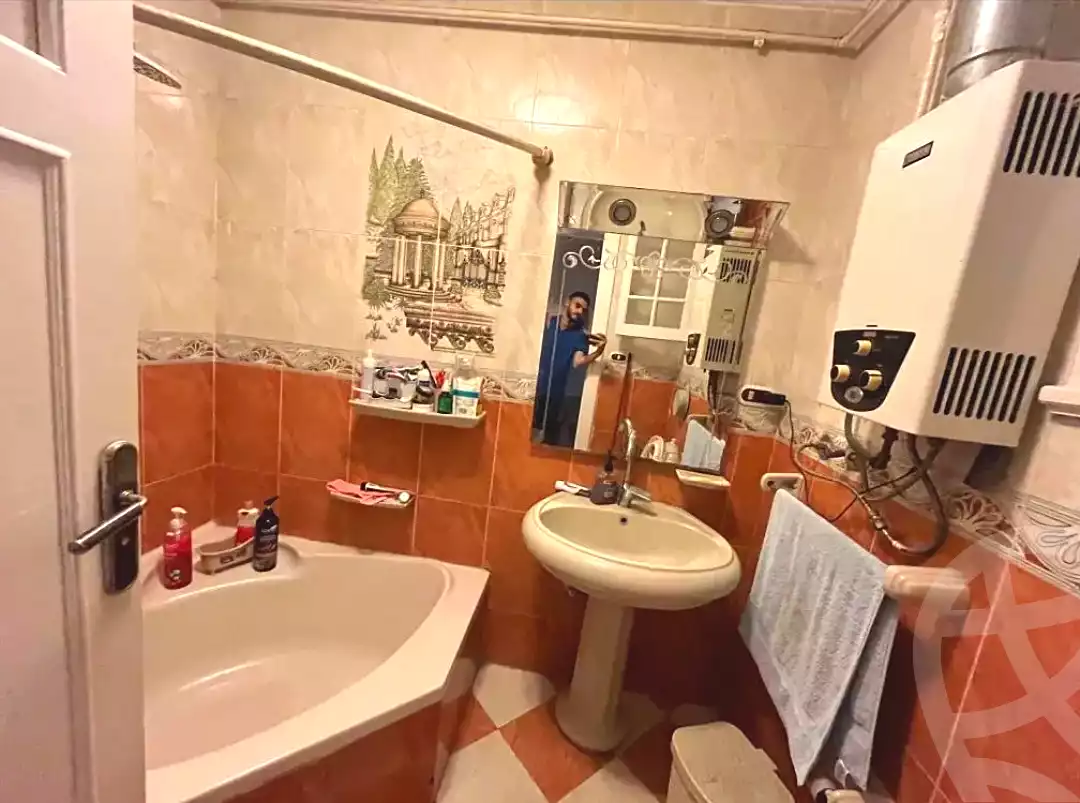 https://aqarmap.com.eg/en/listing/7020298-for-rent-alexandria-ganaklis